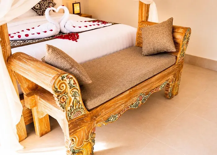 Daneswara Tropical Bathtub Near *